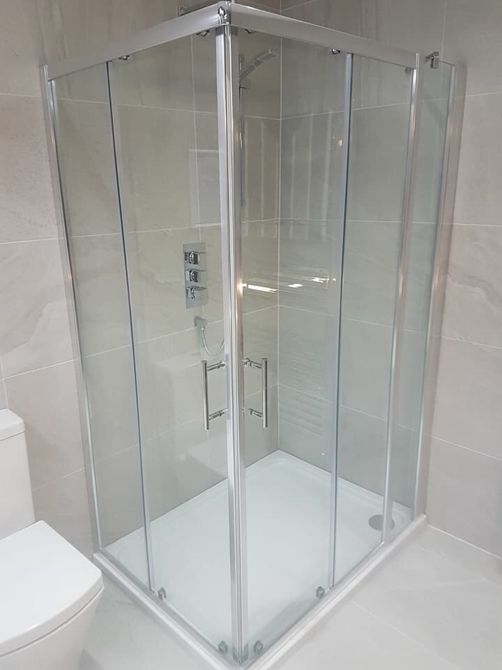 Matrix Bathrooms Aero Corner Entry Doors